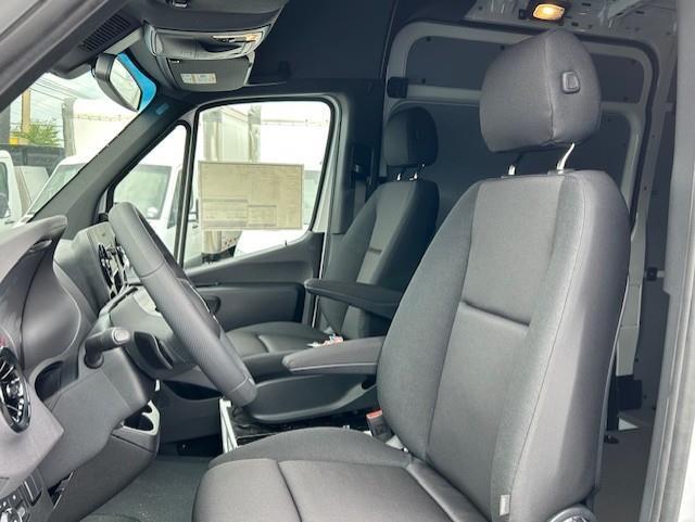 new 2025 Mercedes-Benz Sprinter 2500 car, priced at $61,173