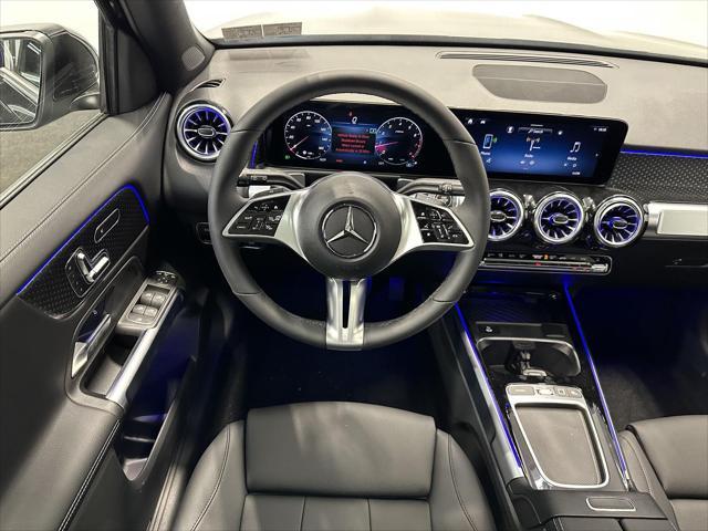 new 2025 Mercedes-Benz GLB 250 car, priced at $51,095