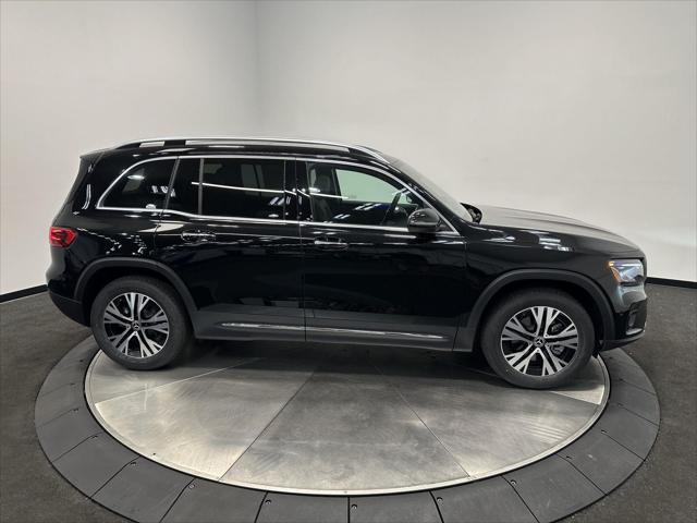 new 2025 Mercedes-Benz GLB 250 car, priced at $51,095