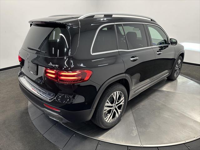 new 2025 Mercedes-Benz GLB 250 car, priced at $51,095