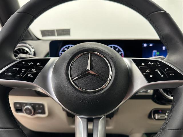 new 2025 Mercedes-Benz GLB 250 car, priced at $49,595