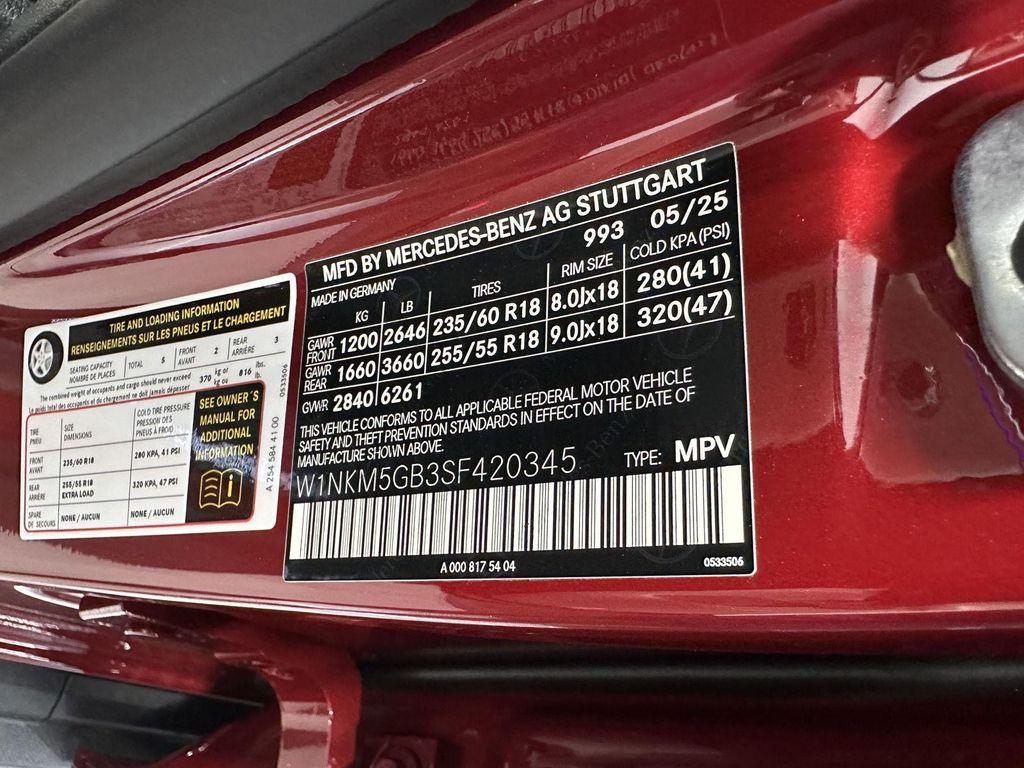 new 2025 Mercedes-Benz GLC 350e car, priced at $67,370