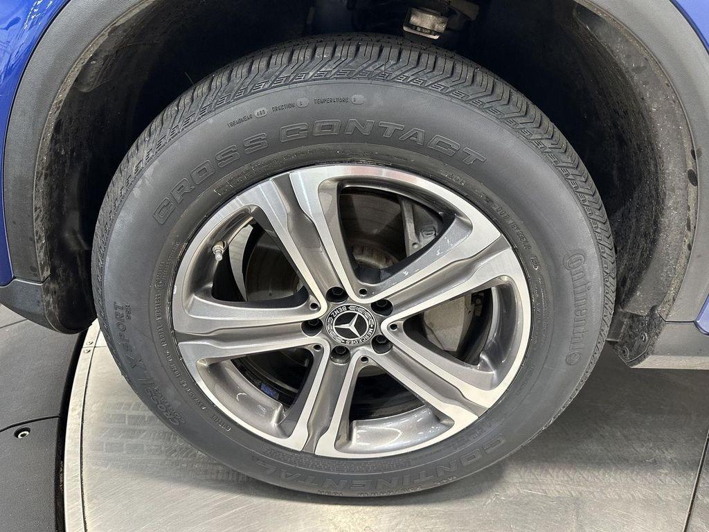 used 2022 Mercedes-Benz GLC 300 car, priced at $33,900