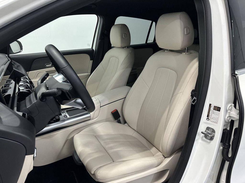 used 2025 Mercedes-Benz GLA 250 car, priced at $36,990