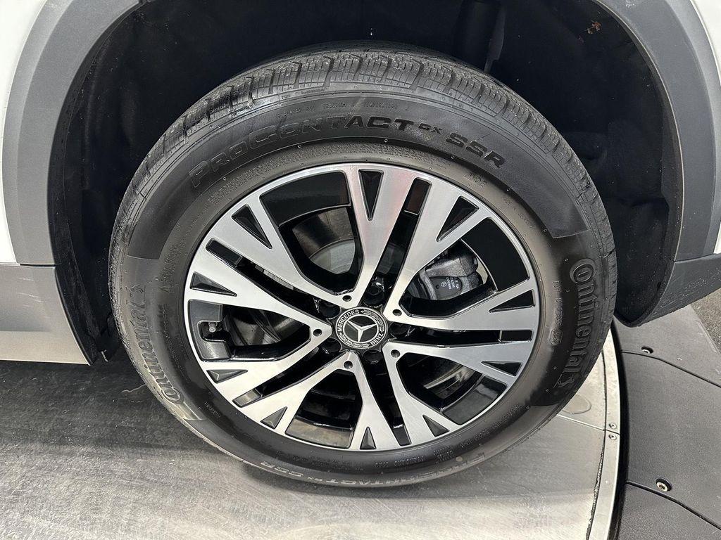 used 2025 Mercedes-Benz GLA 250 car, priced at $36,990