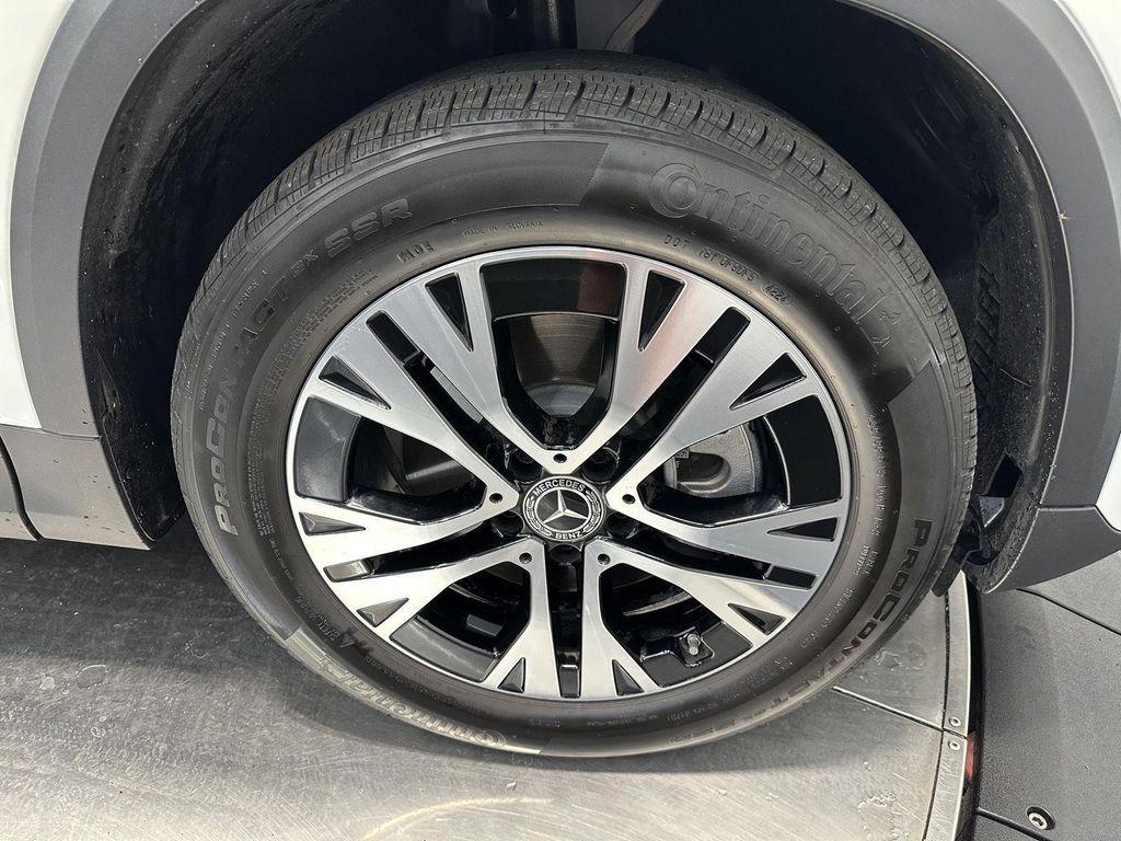 used 2025 Mercedes-Benz GLA 250 car, priced at $36,990