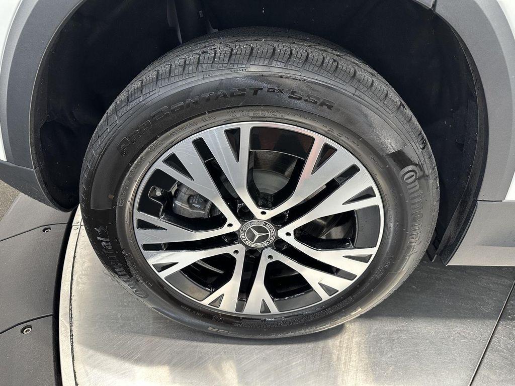 used 2025 Mercedes-Benz GLA 250 car, priced at $36,990