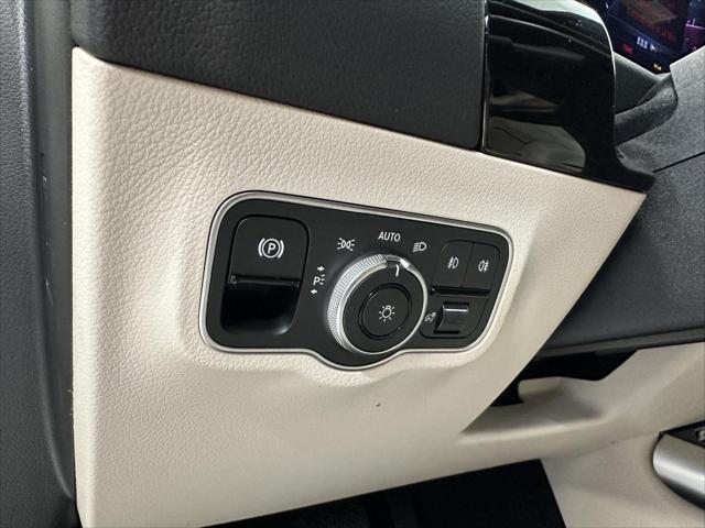 new 2025 Mercedes-Benz GLA 250 car, priced at $44,250