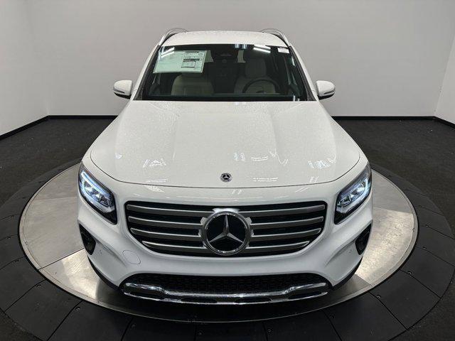 new 2025 Mercedes-Benz GLB 250 car, priced at $51,095