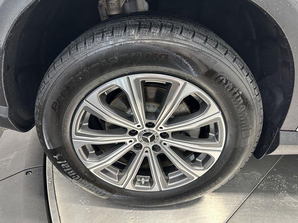 used 2025 Mercedes-Benz GLC 300 car, priced at $47,600