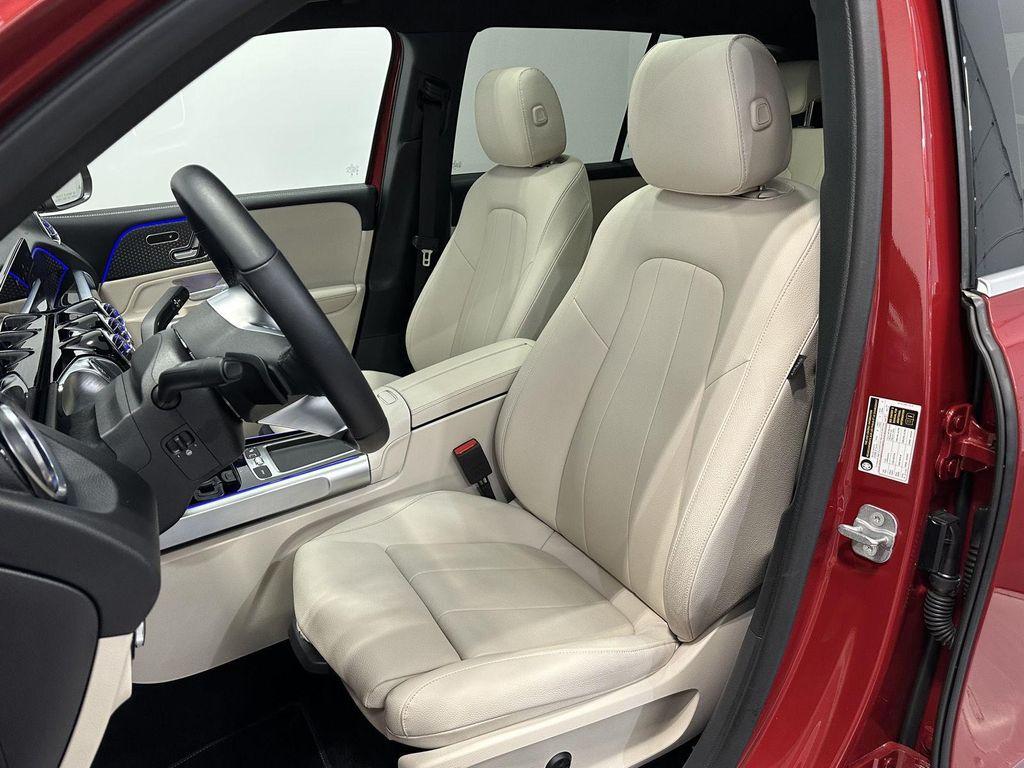 used 2025 Mercedes-Benz GLB 250 car, priced at $43,500