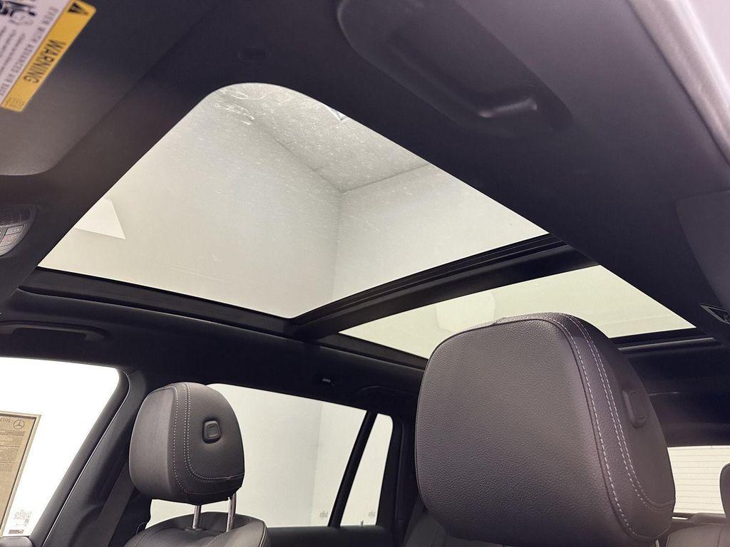 new 2025 Mercedes-Benz GLS 450 car, priced at $95,525