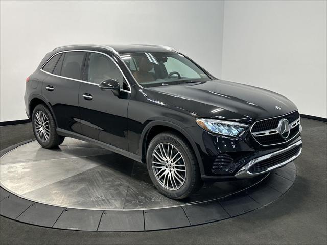 new 2025 Mercedes-Benz GLC 300 car, priced at $60,910