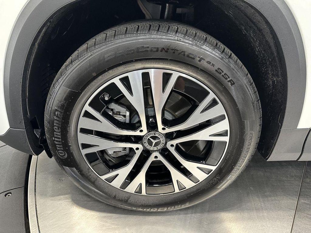 used 2025 Mercedes-Benz GLA 250 car, priced at $38,999