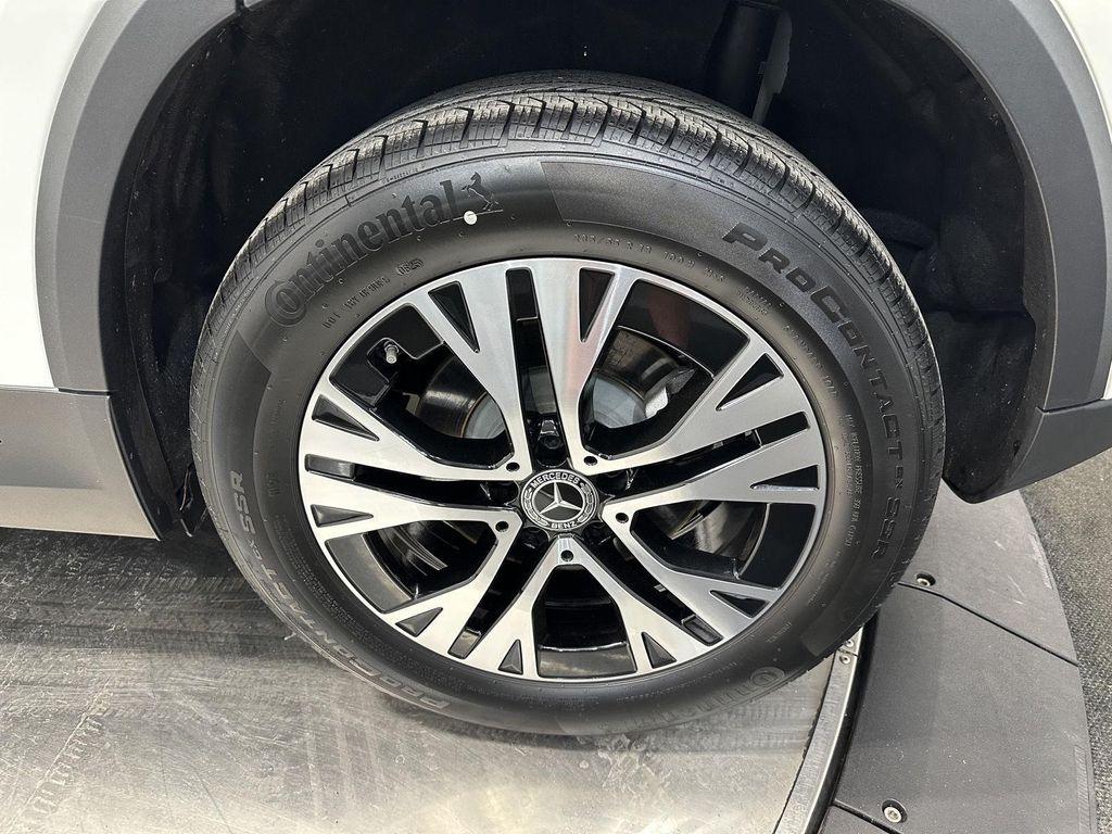 used 2026 Mercedes-Benz GLA 250 car, priced at $41,900