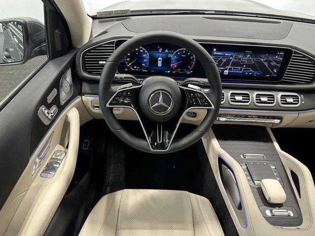 new 2025 Mercedes-Benz GLS 450 car, priced at $92,215