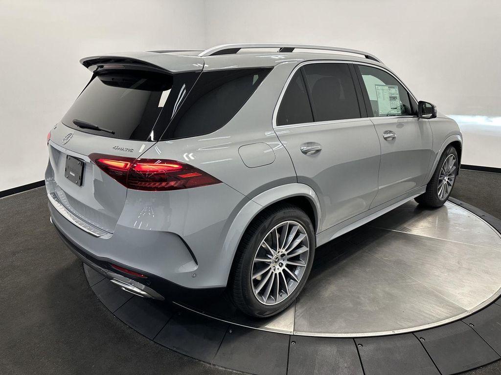 new 2026 Mercedes-Benz GLE 580 car, priced at $104,480