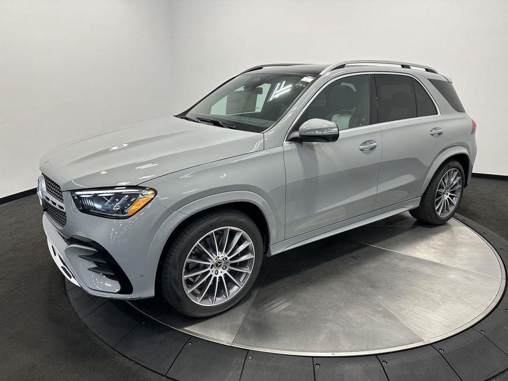 new 2026 Mercedes-Benz GLE 580 car, priced at $104,480
