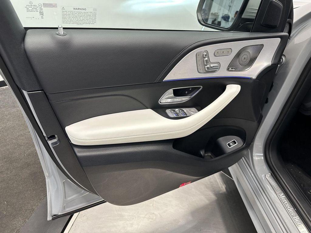 new 2026 Mercedes-Benz GLE 580 car, priced at $104,480