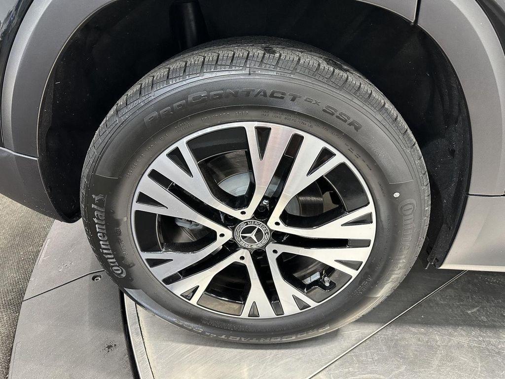 used 2025 Mercedes-Benz GLB 250 car, priced at $44,900