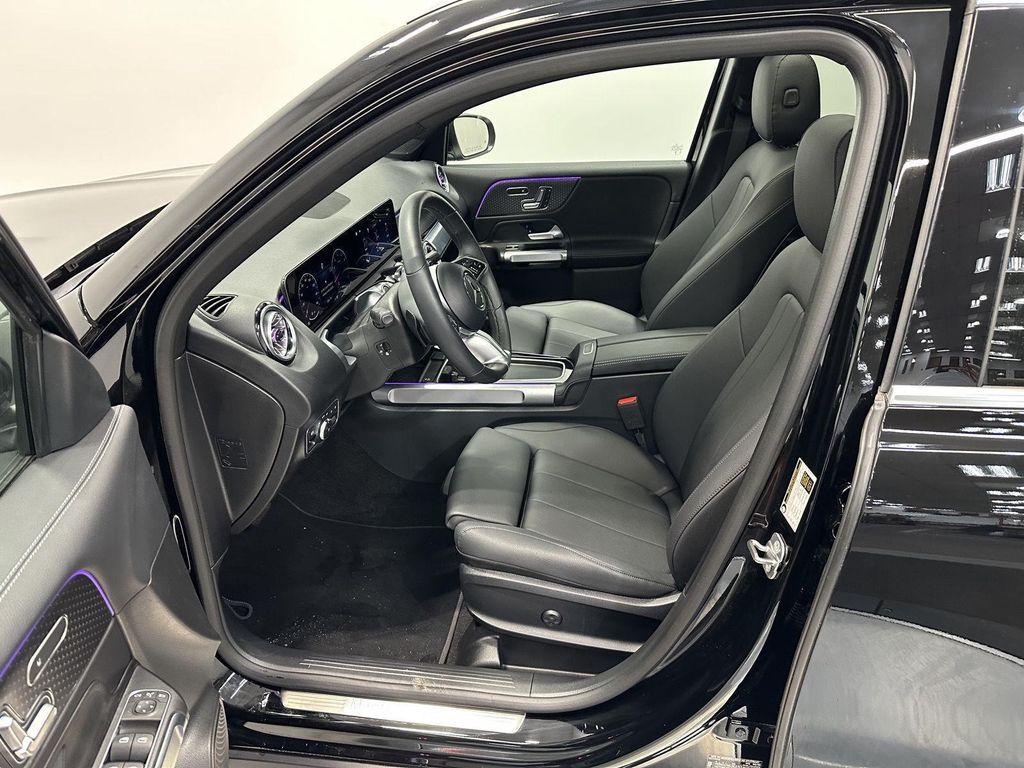 used 2025 Mercedes-Benz GLB 250 car, priced at $44,900