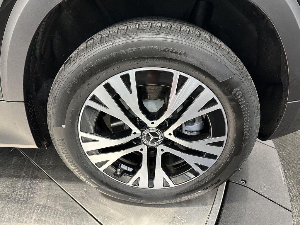 used 2025 Mercedes-Benz GLB 250 car, priced at $44,900