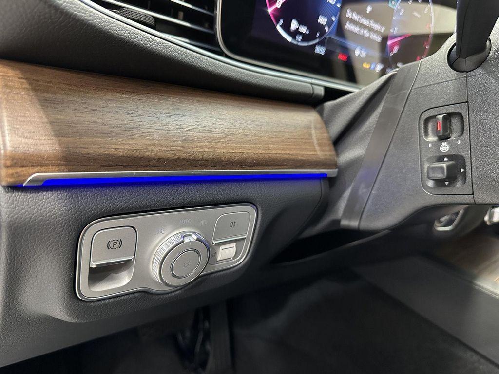 new 2026 Mercedes-Benz GLE 450 car, priced at $80,495