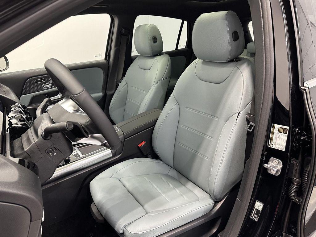 new 2026 Mercedes-Benz GLA 250 car, priced at $49,645