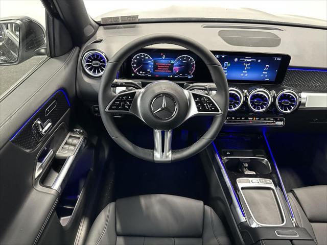 new 2025 Mercedes-Benz GLB 250 car, priced at $49,595