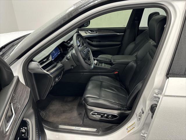 used 2024 Jeep Grand Cherokee car, priced at $49,990