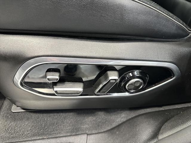 used 2024 Jeep Grand Cherokee car, priced at $49,990