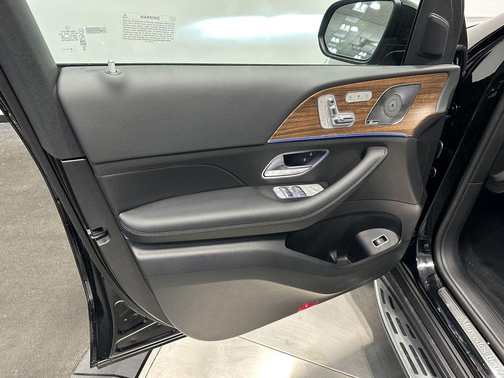 new 2026 Mercedes-Benz GLE 450 car, priced at $80,310