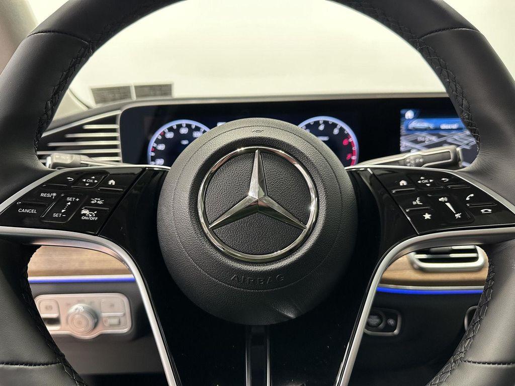 new 2026 Mercedes-Benz GLE 450 car, priced at $80,310