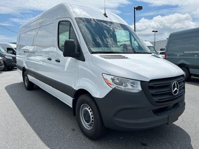 new 2025 Mercedes-Benz Sprinter 2500 car, priced at $67,572