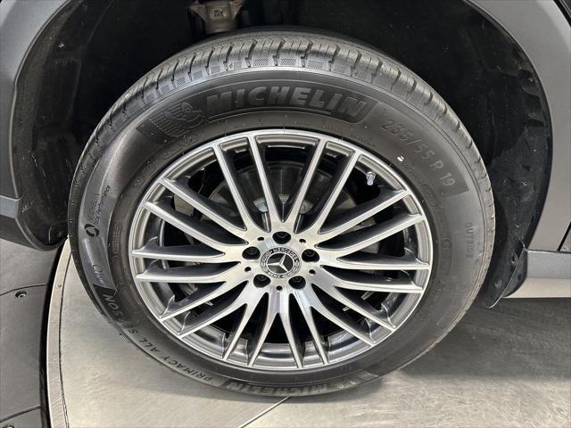 used 2025 Mercedes-Benz GLC 300 car, priced at $58,900