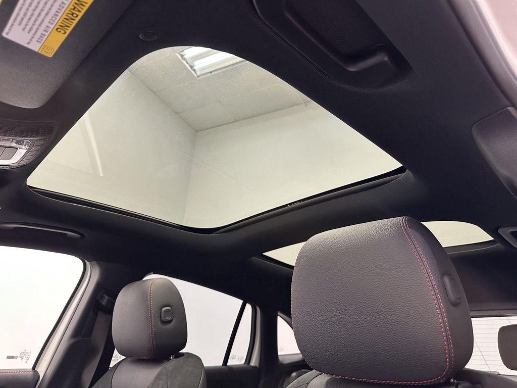 new 2026 Mercedes-Benz GLA 250 car, priced at $52,440
