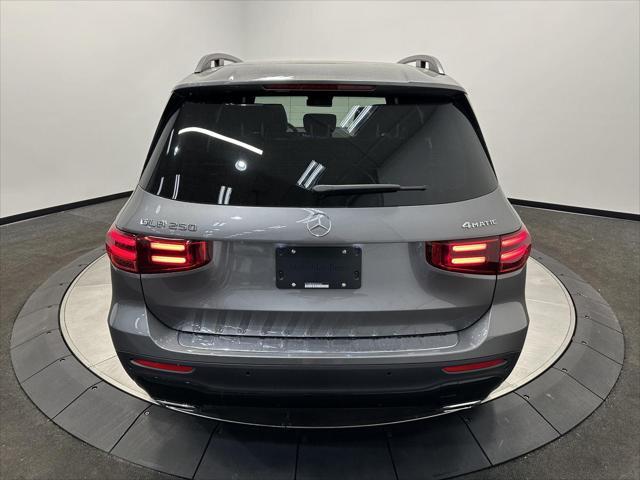 new 2025 Mercedes-Benz GLB 250 car, priced at $56,270