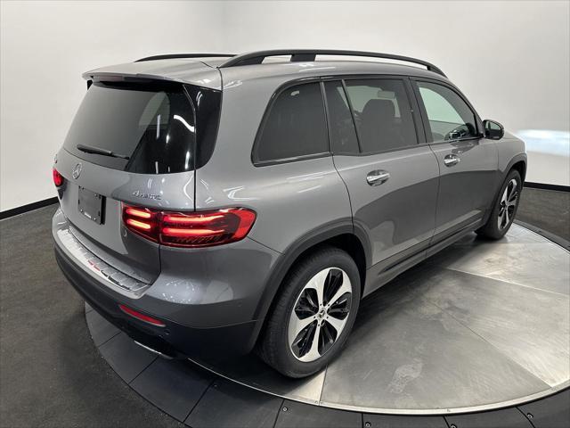 new 2025 Mercedes-Benz GLB 250 car, priced at $56,270