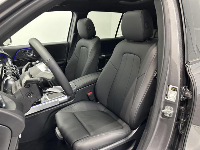 new 2025 Mercedes-Benz GLB 250 car, priced at $56,270