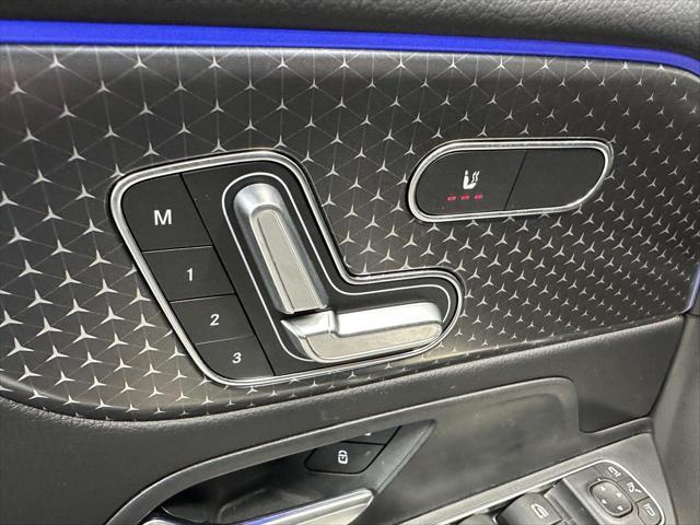 new 2025 Mercedes-Benz GLB 250 car, priced at $56,270