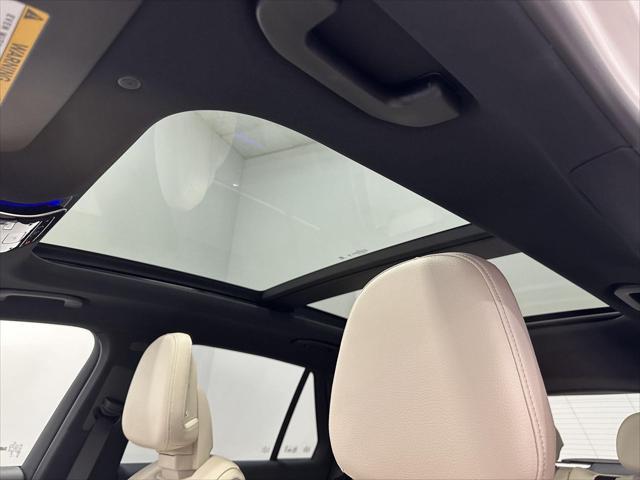 new 2025 Mercedes-Benz GLC 300 car, priced at $56,385