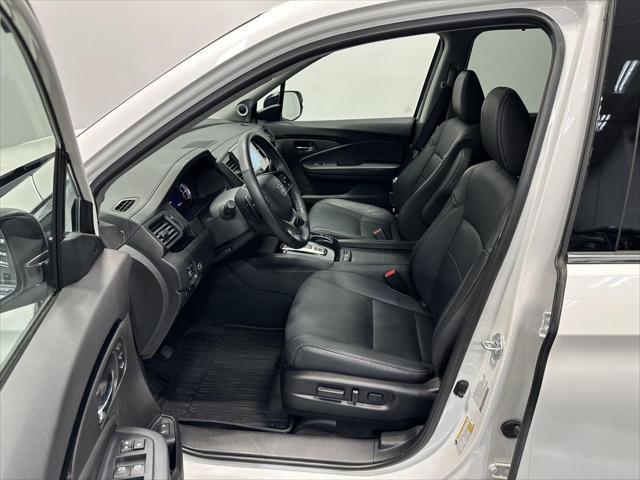 used 2022 Honda Pilot car, priced at $37,400