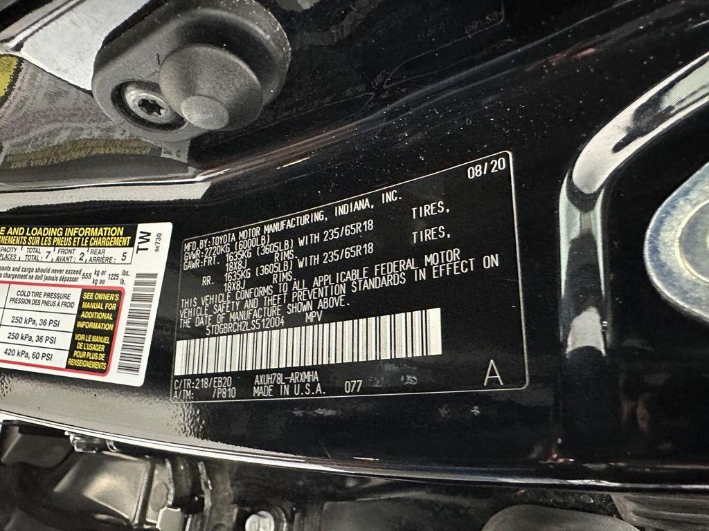 used 2020 Toyota Highlander Hybrid car, priced at $35,400