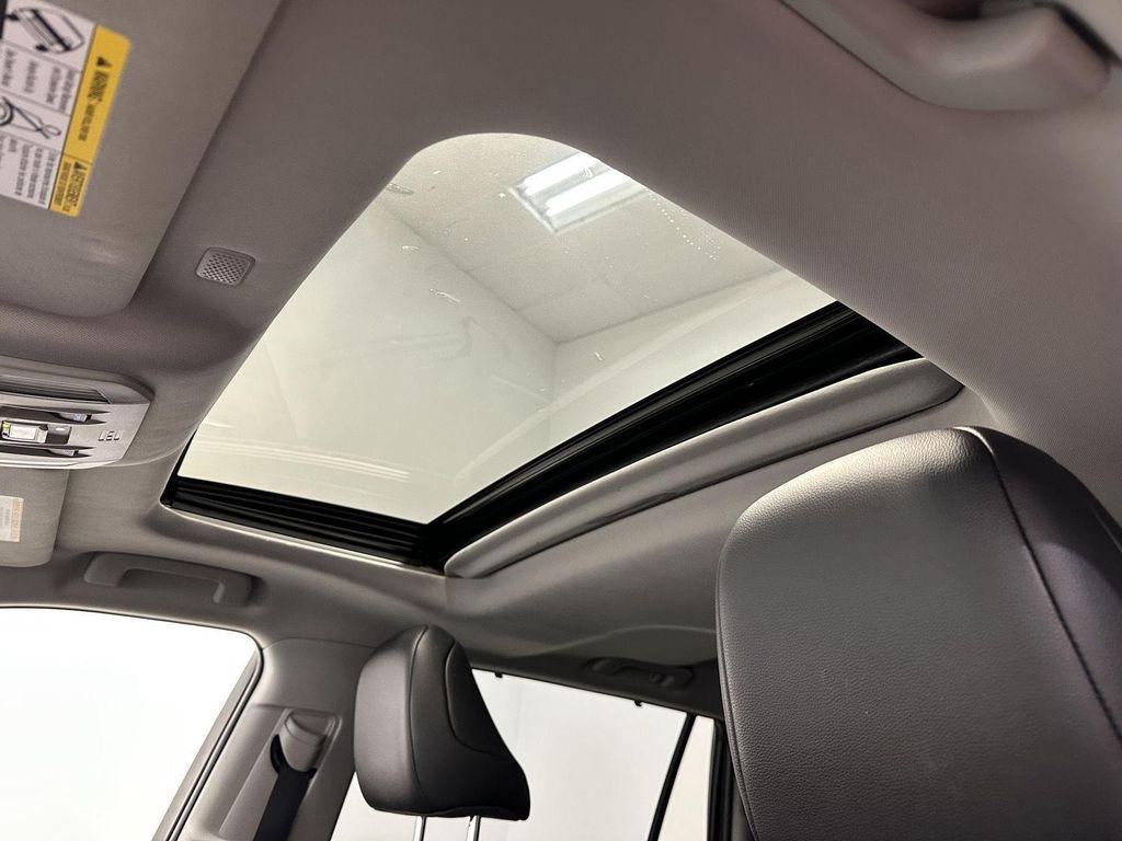 used 2020 Toyota Highlander Hybrid car, priced at $35,400