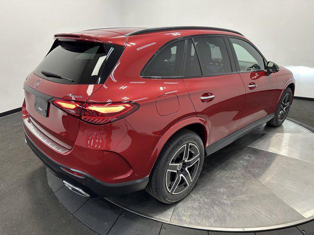 new 2024 Mercedes-Benz GLC 300 car, priced at $59,790