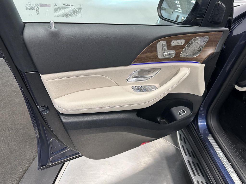 new 2025 Mercedes-Benz GLE 350 car, priced at $77,520