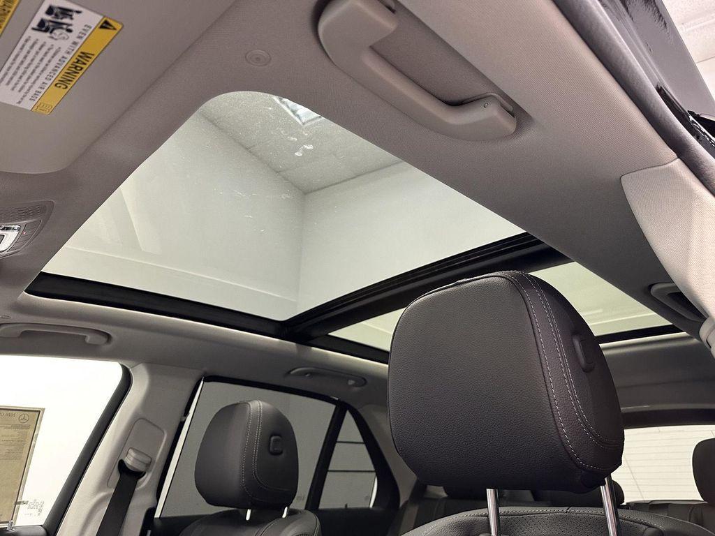 new 2026 Mercedes-Benz GLE 450 car, priced at $83,930