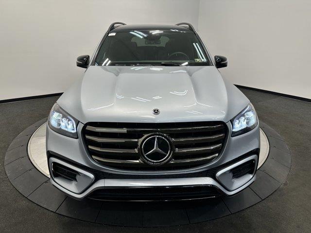 new 2025 Mercedes-Benz GLS 580 car, priced at $124,800