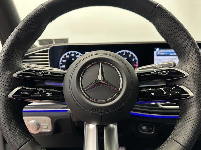 new 2025 Mercedes-Benz GLS 580 car, priced at $124,800