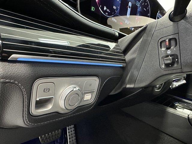 new 2025 Mercedes-Benz GLS 580 car, priced at $124,800